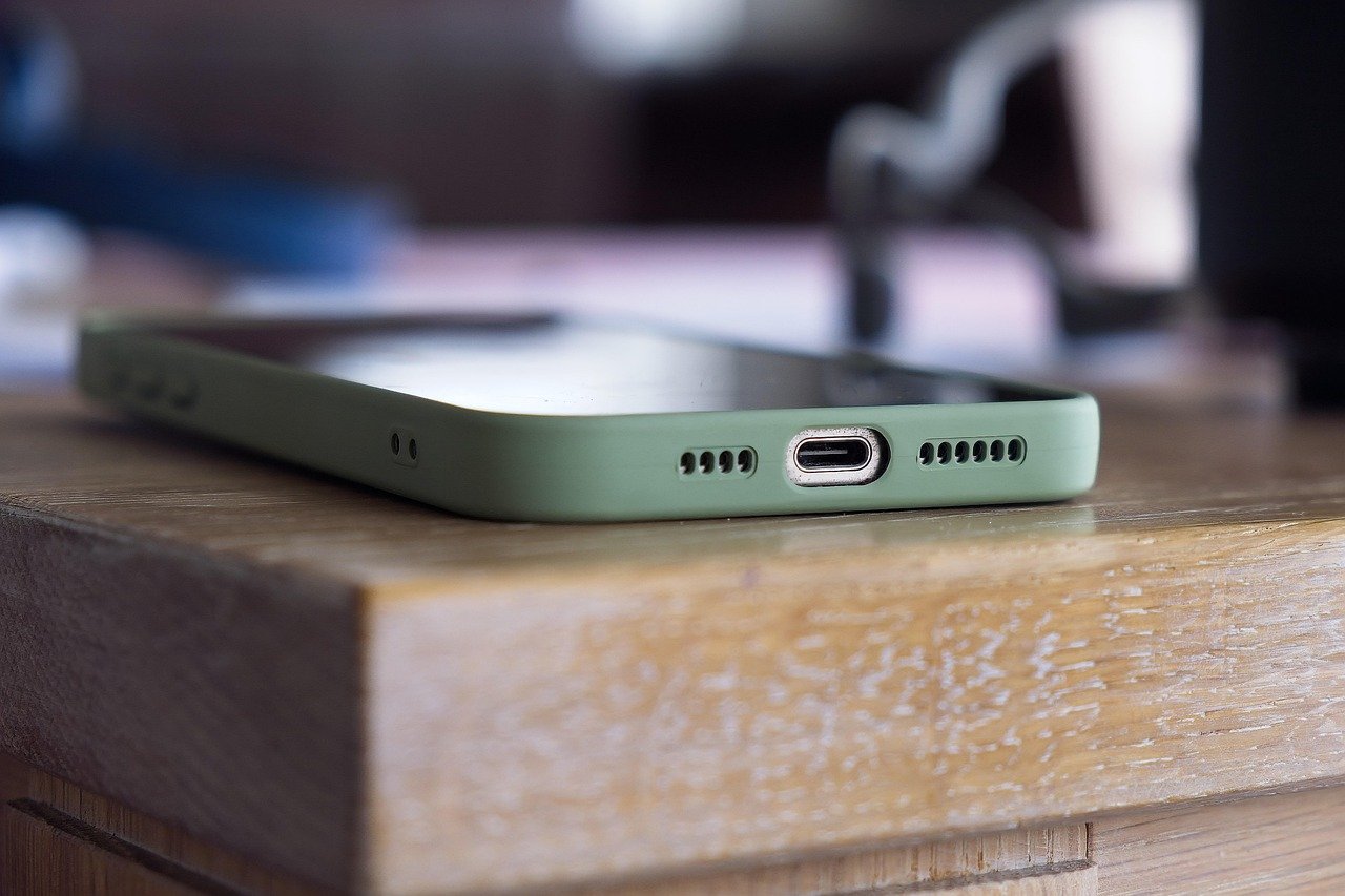 Gift Card Scams: How to Protect Your Business from This Simple Fraud